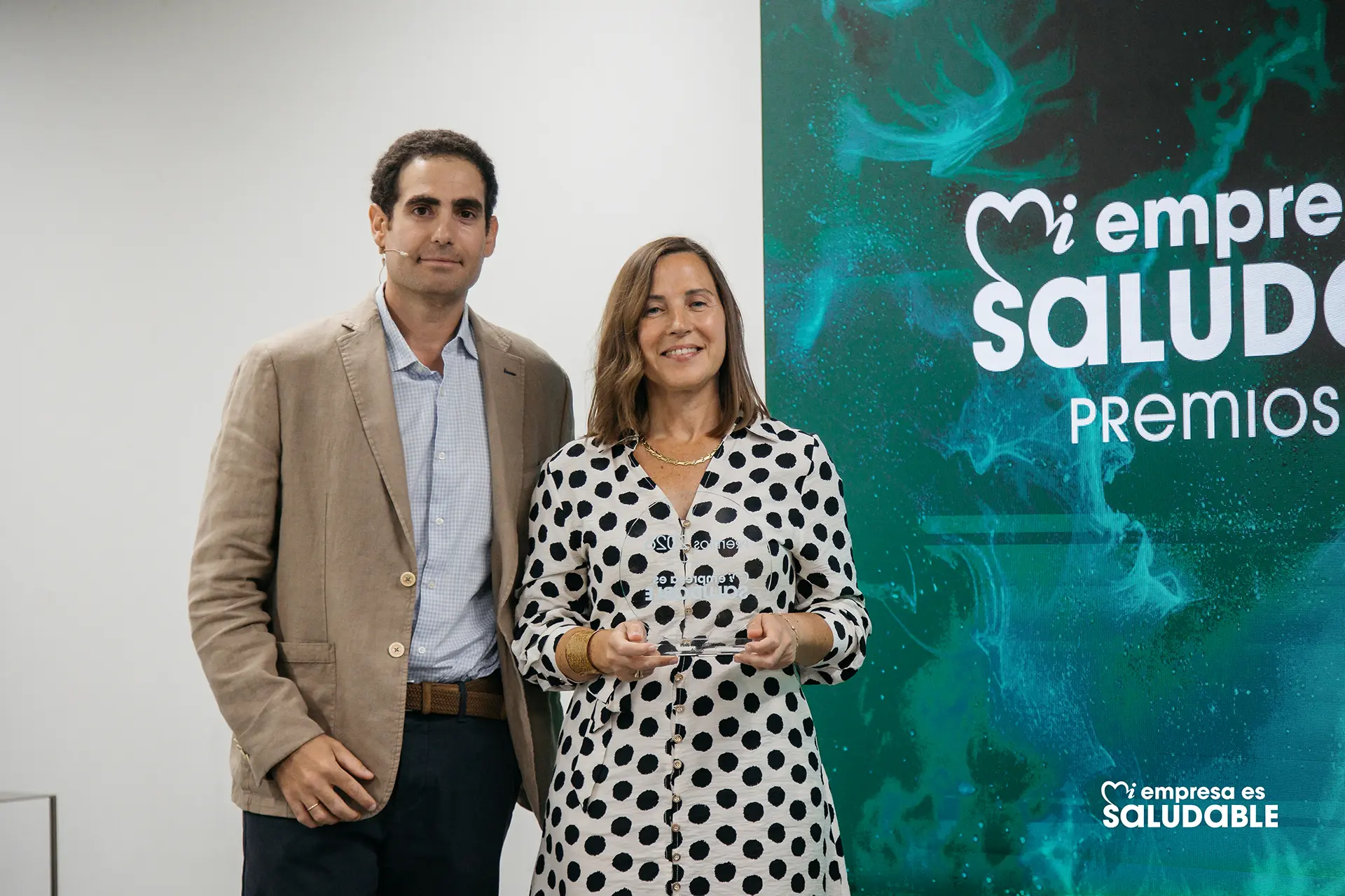 PremiosMEES Entrega Premio Innovación Saludable María Jesús Pascual PremiosMEES Entrega Premio Innovación Saludable María Jesús Pascual